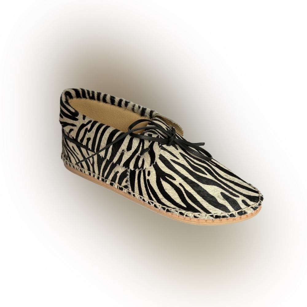The Great Canyon Moccasin Haircalf Size 9 NWB Tiger